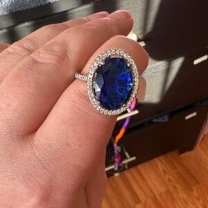 Elegant Blue and Silver Women's Ring